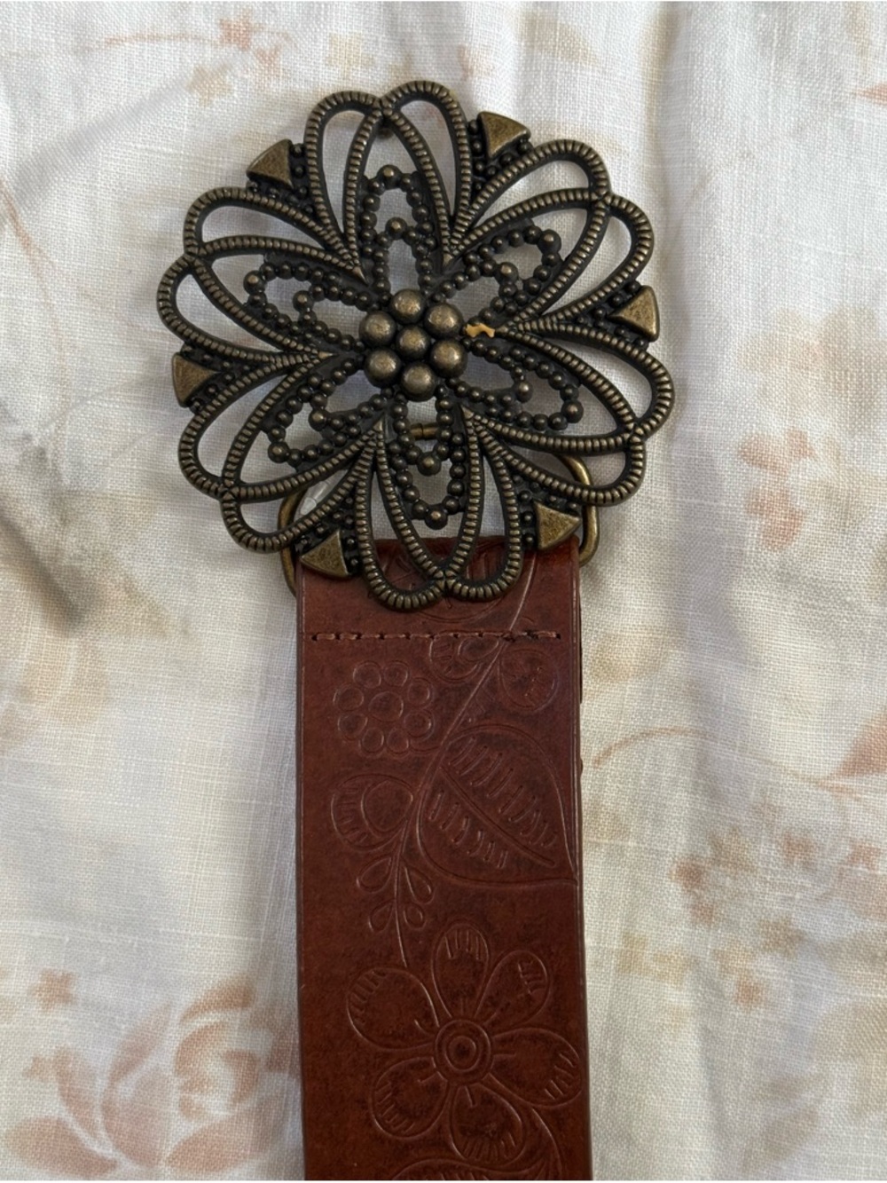 Vintage Faded Glory NWT Boho Floral Leather Belt with Ornate Metal Buckle